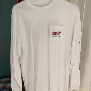 Vineyards vines Christmas long sleeve tshirt